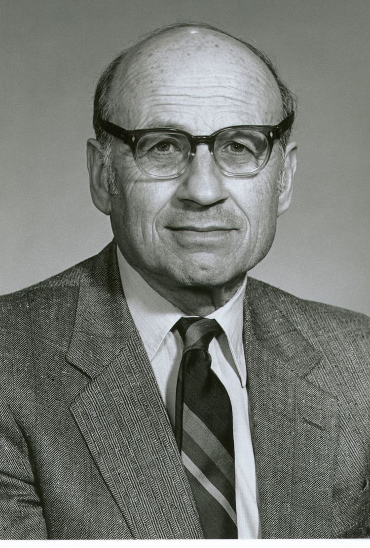 Walter Kohn UCSB Physics Walter Kohn