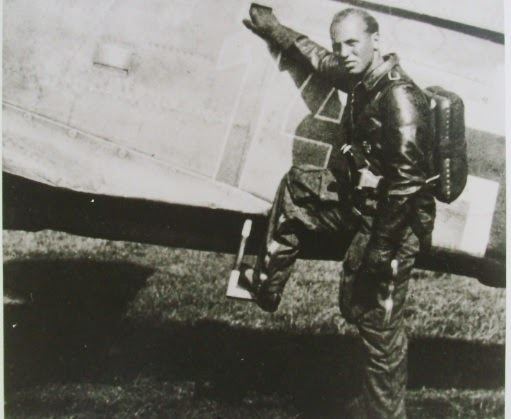 FalkeEins - the Luftwaffe blog: Walter Loos successful Ta 152 pilot JG 301  and Sturmjäger JG 300 - the case of the 'smoking' log book. Fw 190 Defence  of the Reich