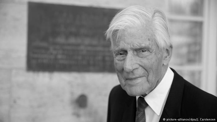 Walther Leisler Kiep Scandalplagued German politician Walther Leisler Kiep passes away