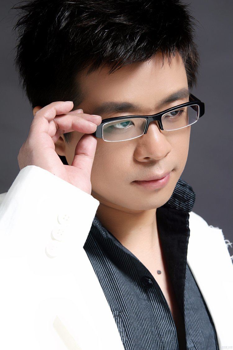 Wang Qiang (composer) wwwhyyfnetuploadsallimg121107312110G42141Y0JPG