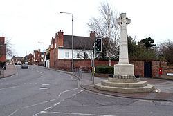 War Memorial Cross, Beeston httpsuploadwikimediaorgwikipediacommonsthu
