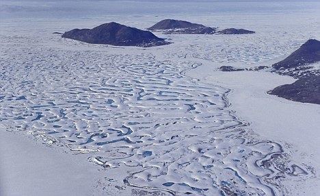 Ward Hunt Ice Shelf The Arctic ice shelf broke up before and then refroze new research