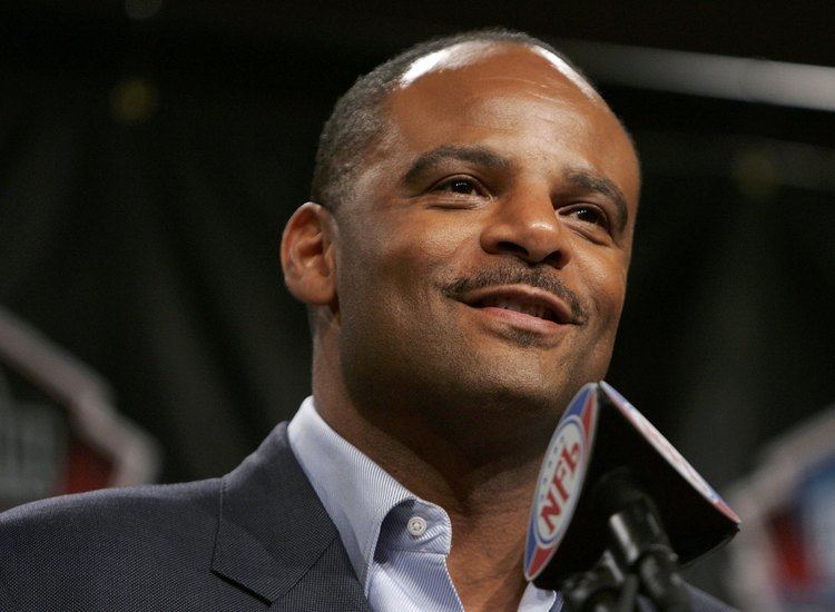 Warren Moon Warren Moon Speaking Fee and Appearance Availability