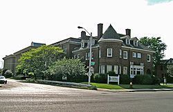 Warren–Prentis Historic District httpsuploadwikimediaorgwikipediacommonsthu