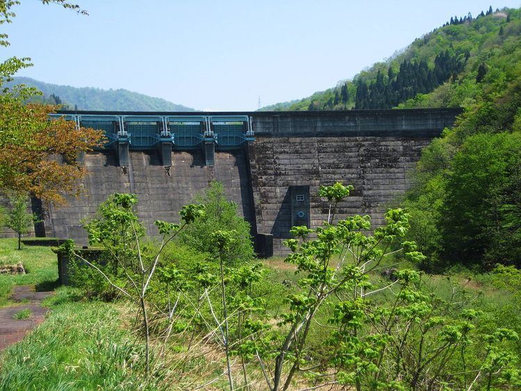 Washi Dam httpsuploadwikimediaorgwikipediacommonsthu