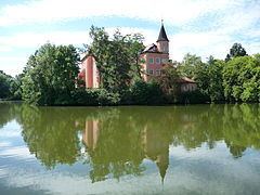Wasserschloss Taufkirchen httpsuploadwikimediaorgwikipediacommonsthu