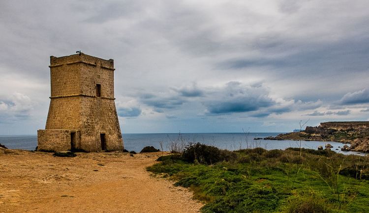 Watchtower Watchtowers Golden Bay Malta Travel Past 50