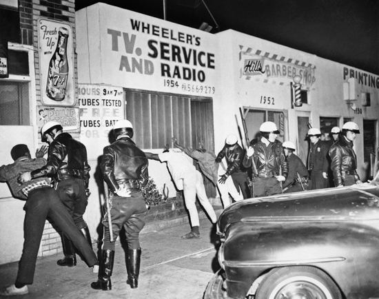 Watts riots Watts Riots of 1965 American history Britannicacom