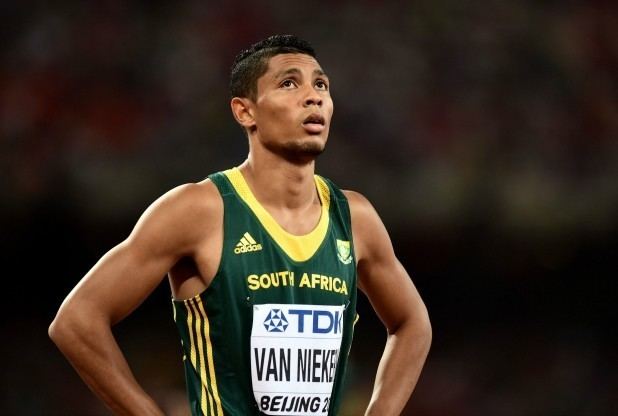 Wayde van Niekerk Wayde van Niekerk taken away on stretcher after winning