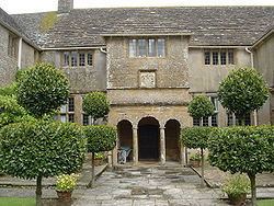 Wayford Manor House httpsuploadwikimediaorgwikipediacommonsthu