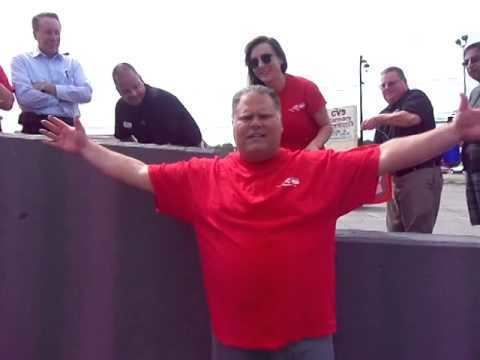 Wayne Lum Wayne Lum takes the ALS Ice Bucket Challenge YouTube