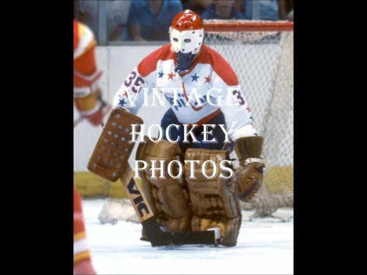 Wayne Stephenson vintagehockeyphotosca Wayne Stephenson goalie slide show