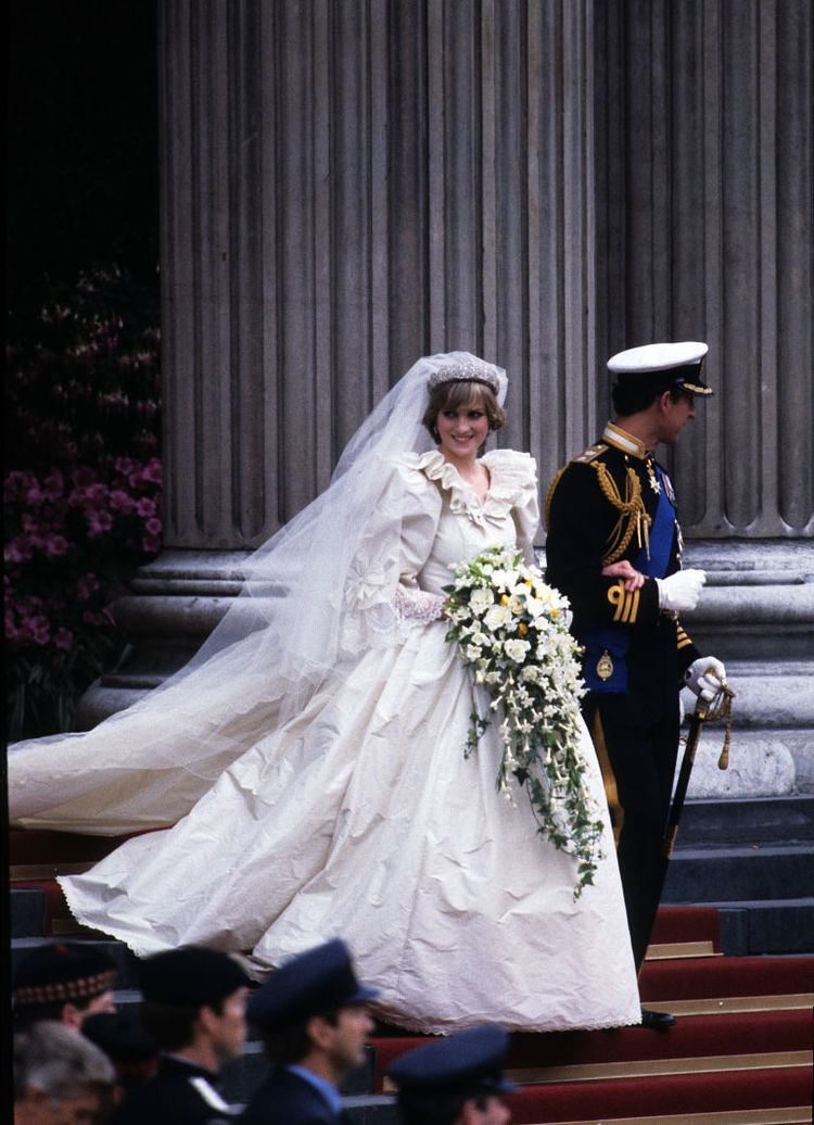 Wedding dress of Lady Diana Spencer - Alchetron, the free social ...