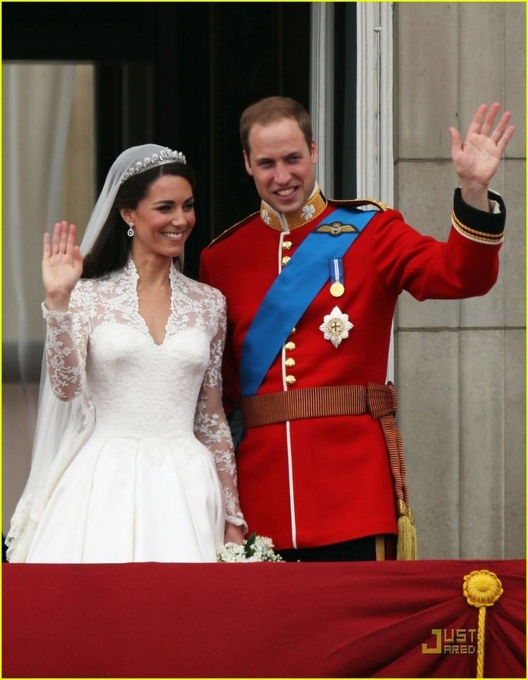 Wedding of Prince William and Catherine Middleton Kate Middleton Prince William Royal Weddings First Kiss Photo
