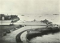 Wellington Pier (Bombay) httpsuploadwikimediaorgwikipediacommonsthu