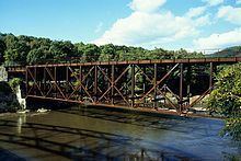Wells River Bridge httpsuploadwikimediaorgwikipediacommonsthu