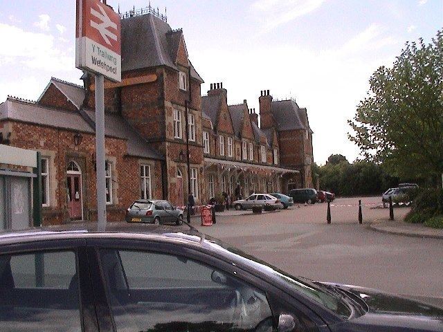 Welshpool railway station