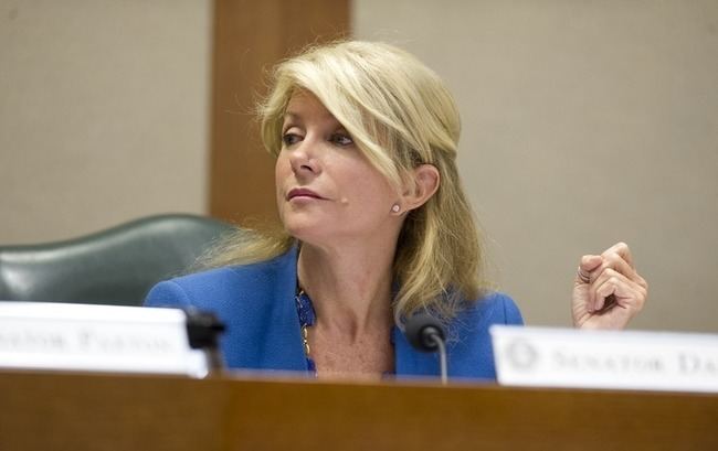 Wendy Davis (politician) Wendy Davis I Regret Supporting Open Carry During Campaign