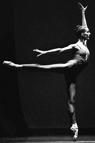 Wendy Whelan Preview Prima ballerina Wendy Whelan brings her Restless