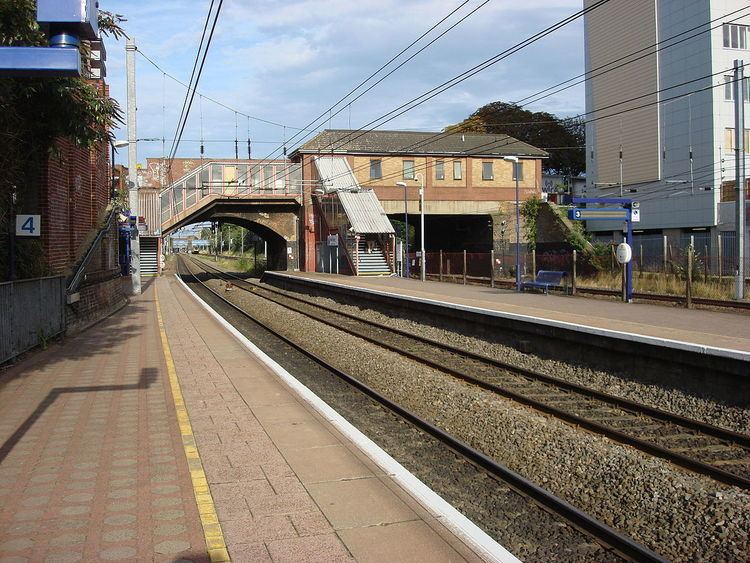 West Ealing railway station