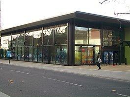 West Hampstead Thameslink railway station httpsuploadwikimediaorgwikipediacommonsthu