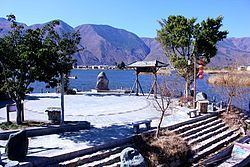 West Lake (Eryuan) httpsuploadwikimediaorgwikipediacommonsthu