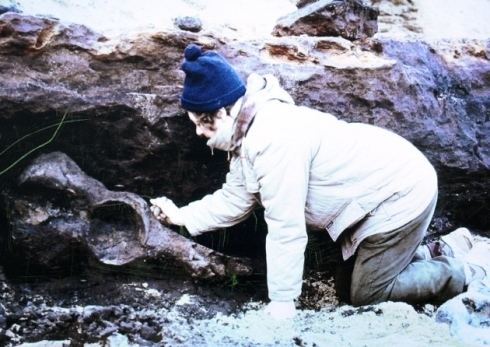West Runton Mammoth Finder of West Runton mammoth skeleton calls for permanent reminder