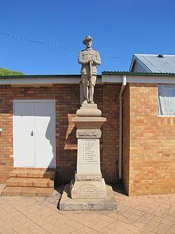 Westbrook War Memorial httpsuploadwikimediaorgwikipediacommonsthu