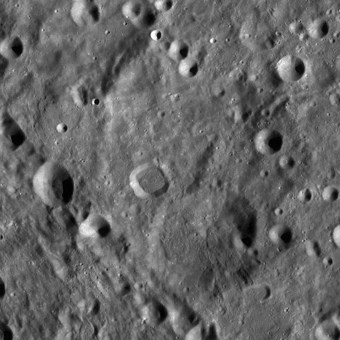 Weyl (crater)
