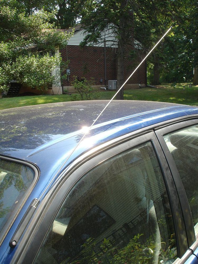Whip antenna