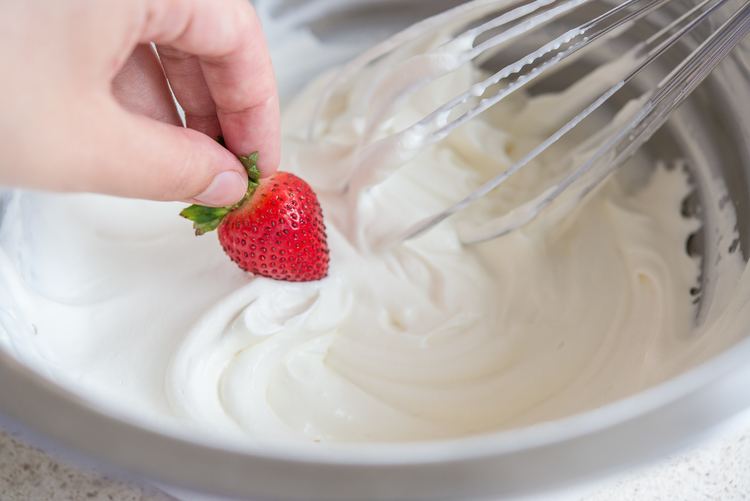Whipped cream 4 Ways to Make Whipped Cream The Pioneer Woman