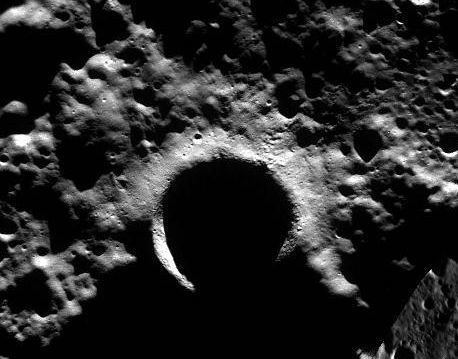 Whipple (crater)