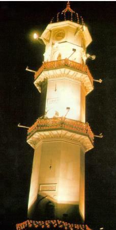 White Minaret (Qadian) httpsmediacdntripadvisorcommediaphotos0b