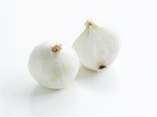White onion The Difference between Yellow White and Red Onions The Cooking Dish