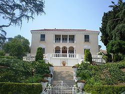 Whitley Heights, Los Angeles httpsuploadwikimediaorgwikipediacommonsthu