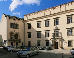 Wielopolski Palace httpsuploadwikimediaorgwikipediacommonsthu