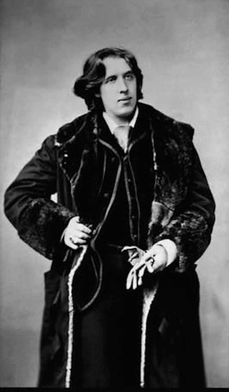 Wilde Oscar Oscar Wilde in America Photographs by Napoleon Sarony