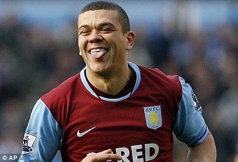 Wilfred Bouma Wilfred Bouma leaves Aston Villa for PSV Daily Mail Online