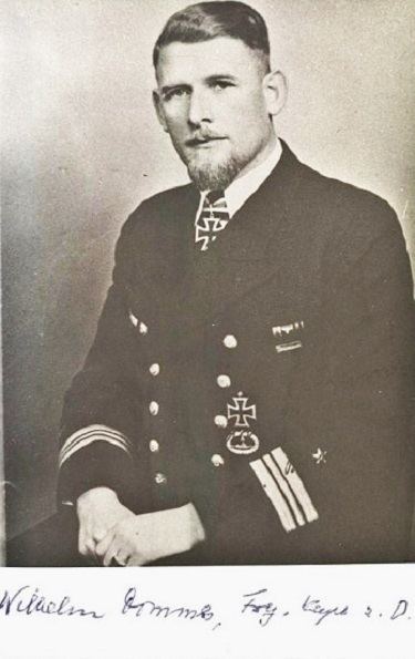 Wilhelm Dommes KM 31 COMMANDER OF U 431 WILHELM DOMMES RKT SIGNED FOTO