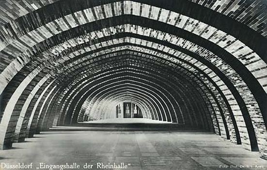Wilhelm Kreis Wilhelm Kreis Eingangshalle der Rheinhalle GeSoLei 1926 Clay