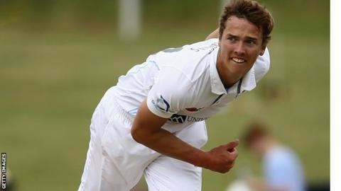 Will Davis (cricketer) Michael Clarke wicket caps Will Daviss Derbyshire debut BBC Sport