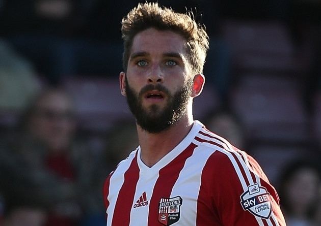 Will Grigg Brentford eye top striker after allowing Will Grigg to