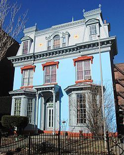 William B. Cronyn House httpsuploadwikimediaorgwikipediacommonsthu
