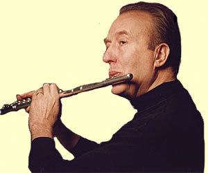 William Bennett (flautist) wwwwilliambennettflutecomimagewibb70jpg