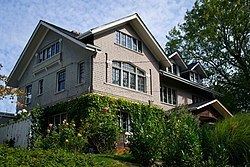 William Bittle Wells House httpsuploadwikimediaorgwikipediacommonsthu