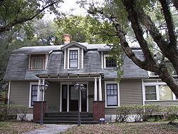 William E. Curtis House httpsuploadwikimediaorgwikipediacommonsthu