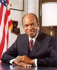 William J. Jefferson httpsuploadwikimediaorgwikipediacommonsthu