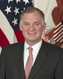 William J. Lynn III httpsuploadwikimediaorgwikipediacommonsthu
