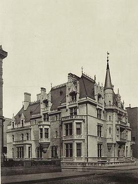 William K. Vanderbilt House httpsuploadwikimediaorgwikipediacommonsthu