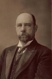 William McMillan (Australian politician) httpsuploadwikimediaorgwikipediacommonsthu